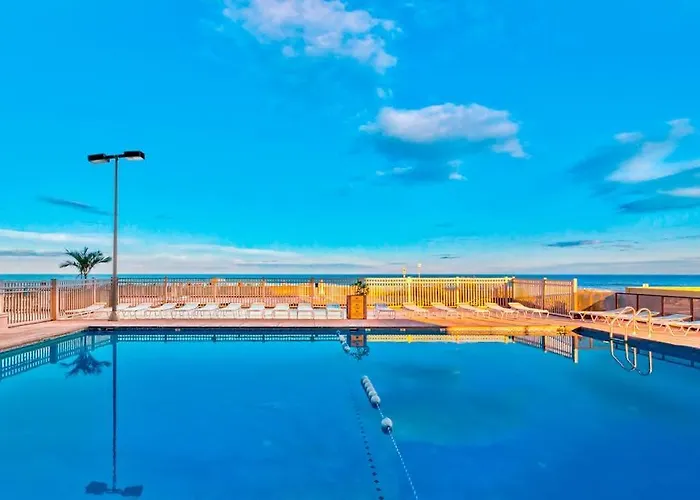 Holiday home Affordable & Convenient Beachfront With Balcony Pools & Gym Ocean City