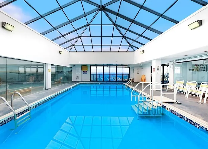 Affordable & Convenient Beachfront With Balcony Pools & Gym Holiday home