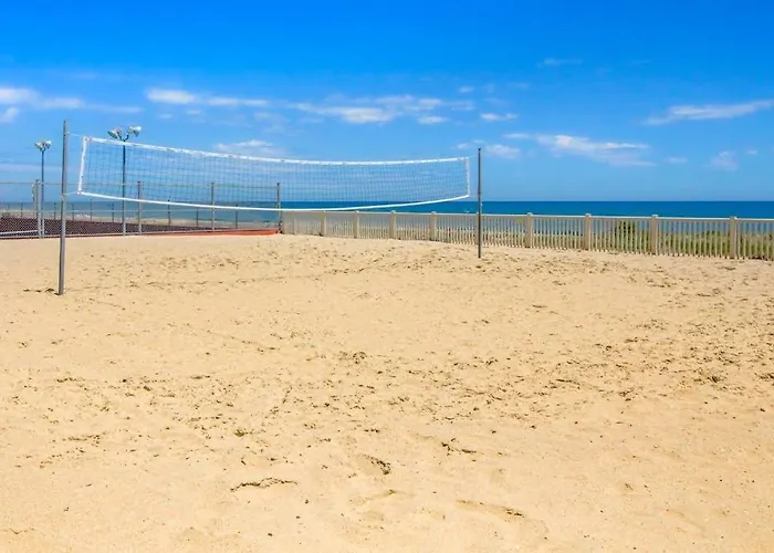 Holiday home Affordable & Convenient Beachfront With Balcony Pools & Gym *